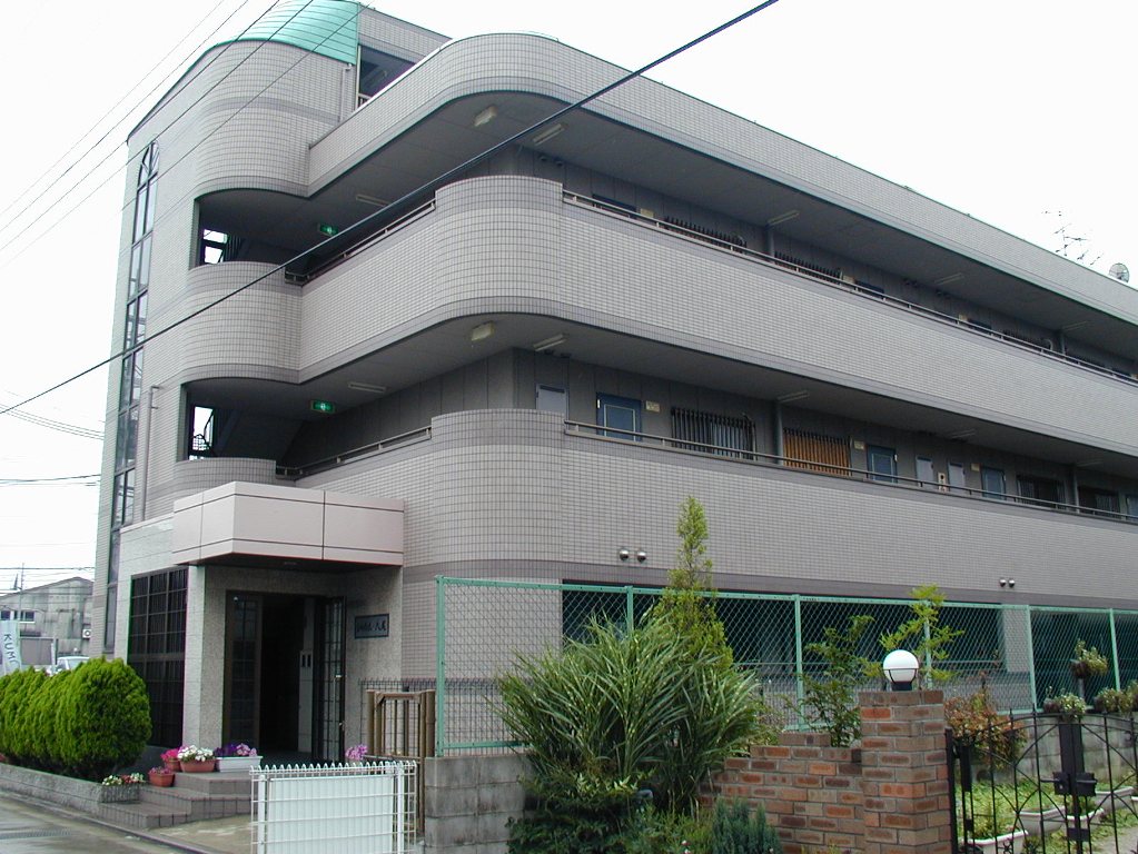 シャルム八尾 201